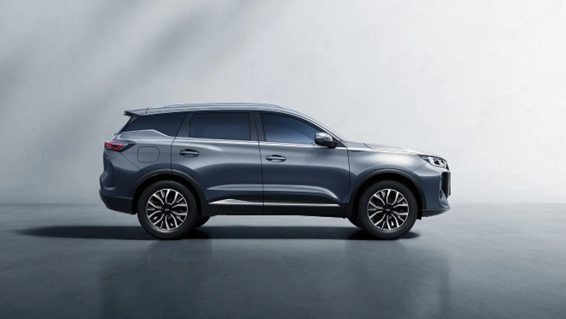 TIGGO 7 PHEV Seitenansicht