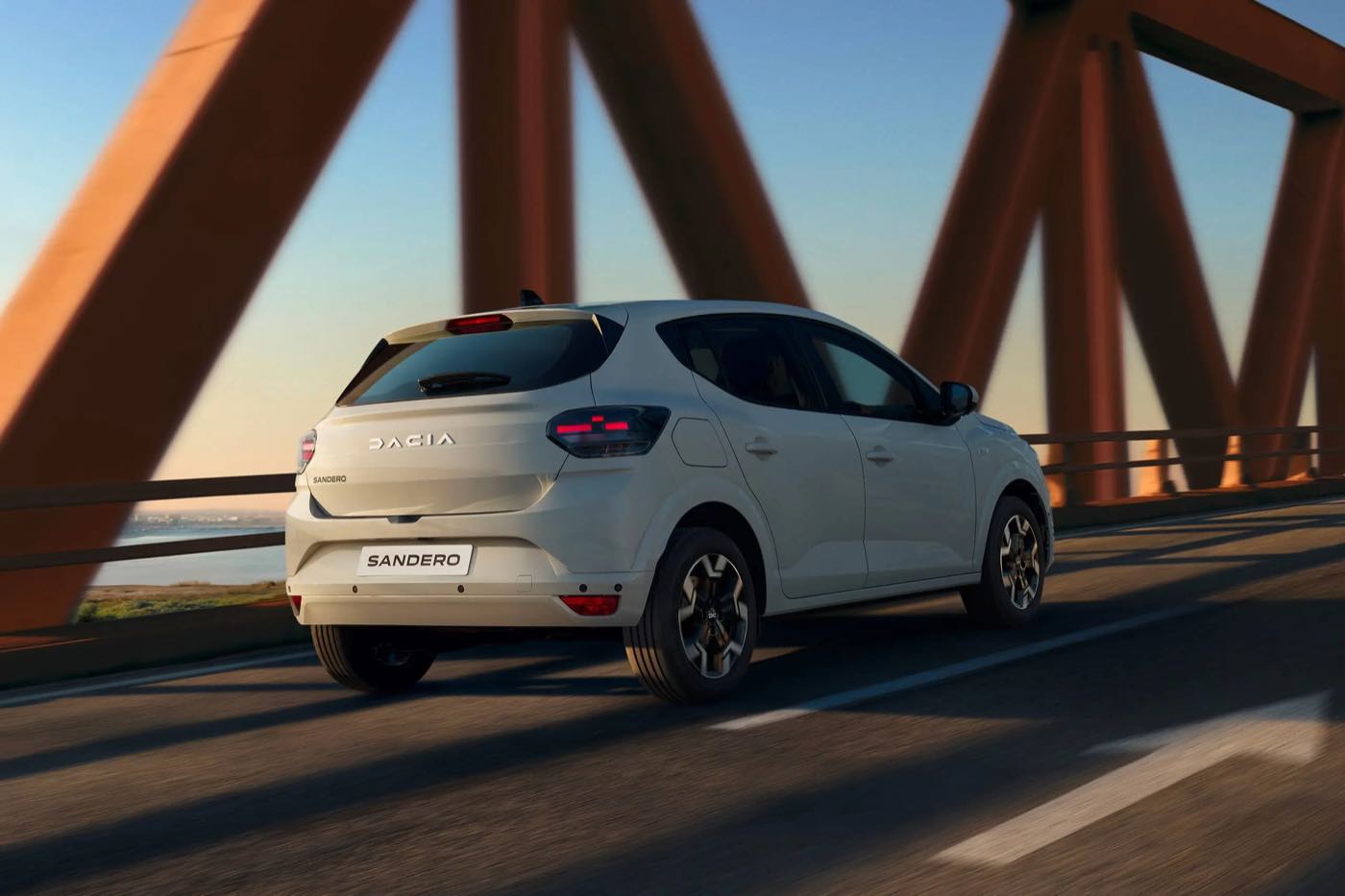 Heckansicht des Dacia Sandero